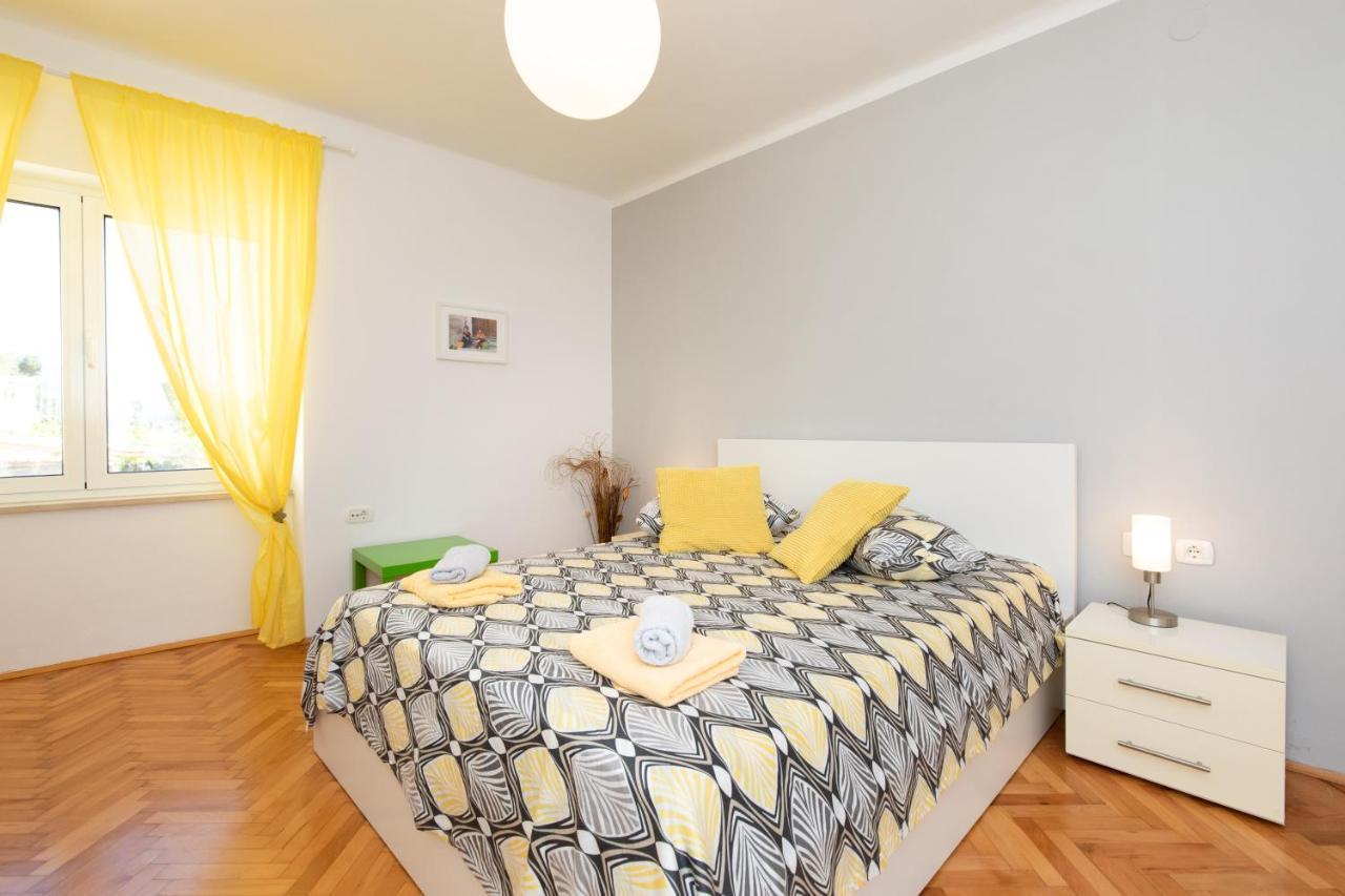 Apartment Portapisana Just 50M From The Beach Krk Town Exterior photo