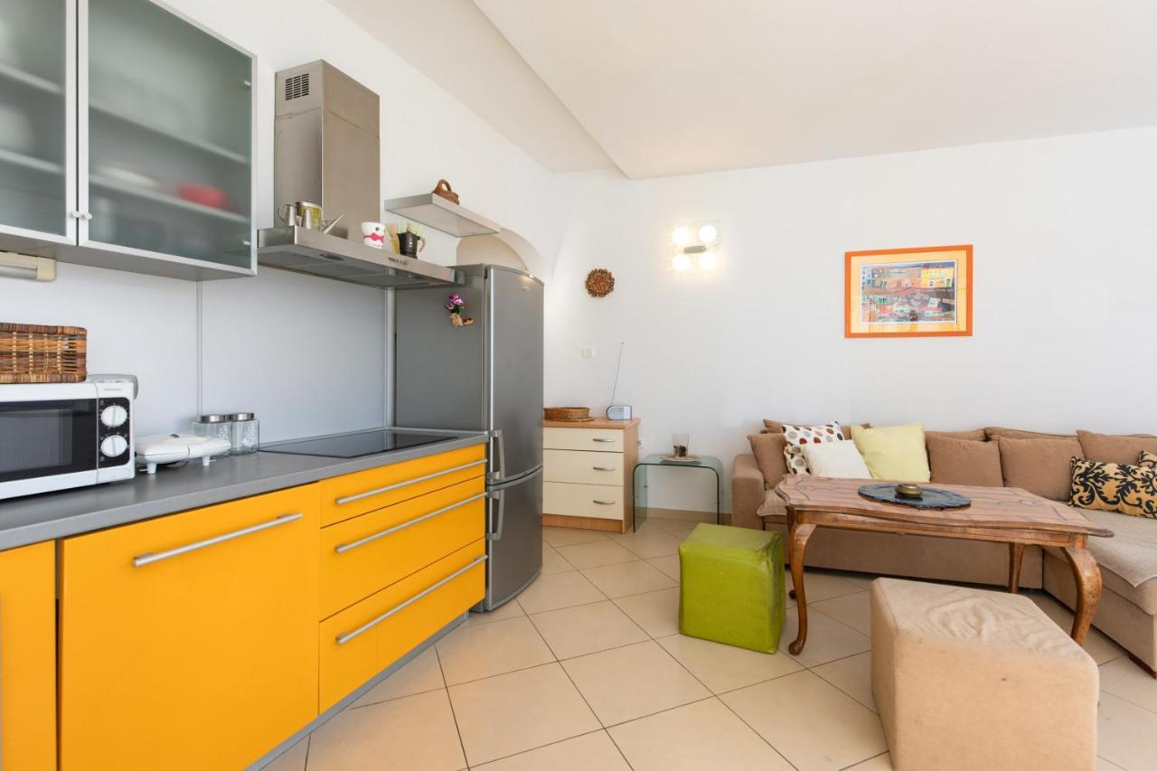 Apartment Portapisana Just 50M From The Beach Krk Town Exterior photo